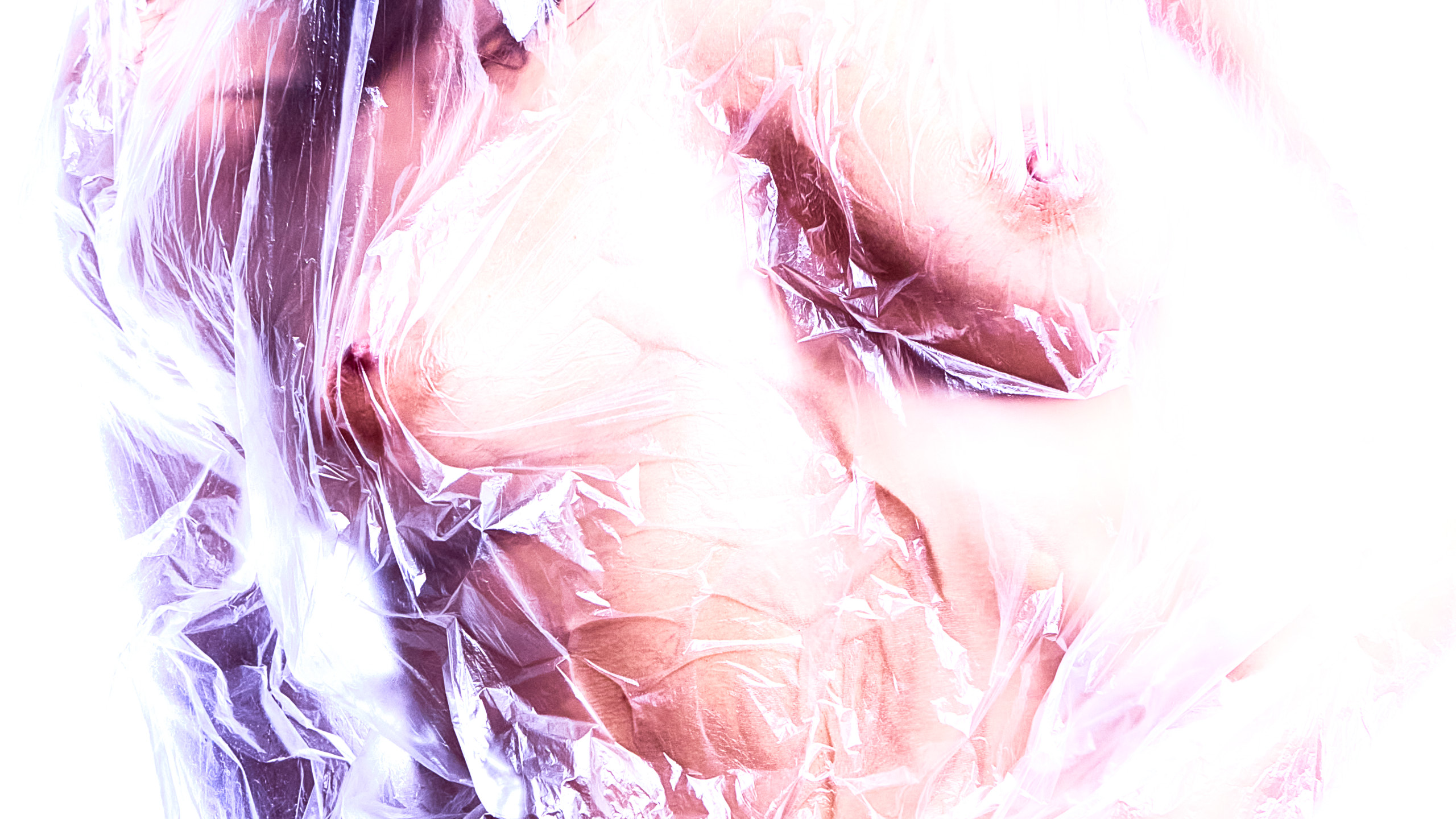 Italian model Bella Kidagakash Trapped plastic extreme poses expressions France photographer Cinaed Dane